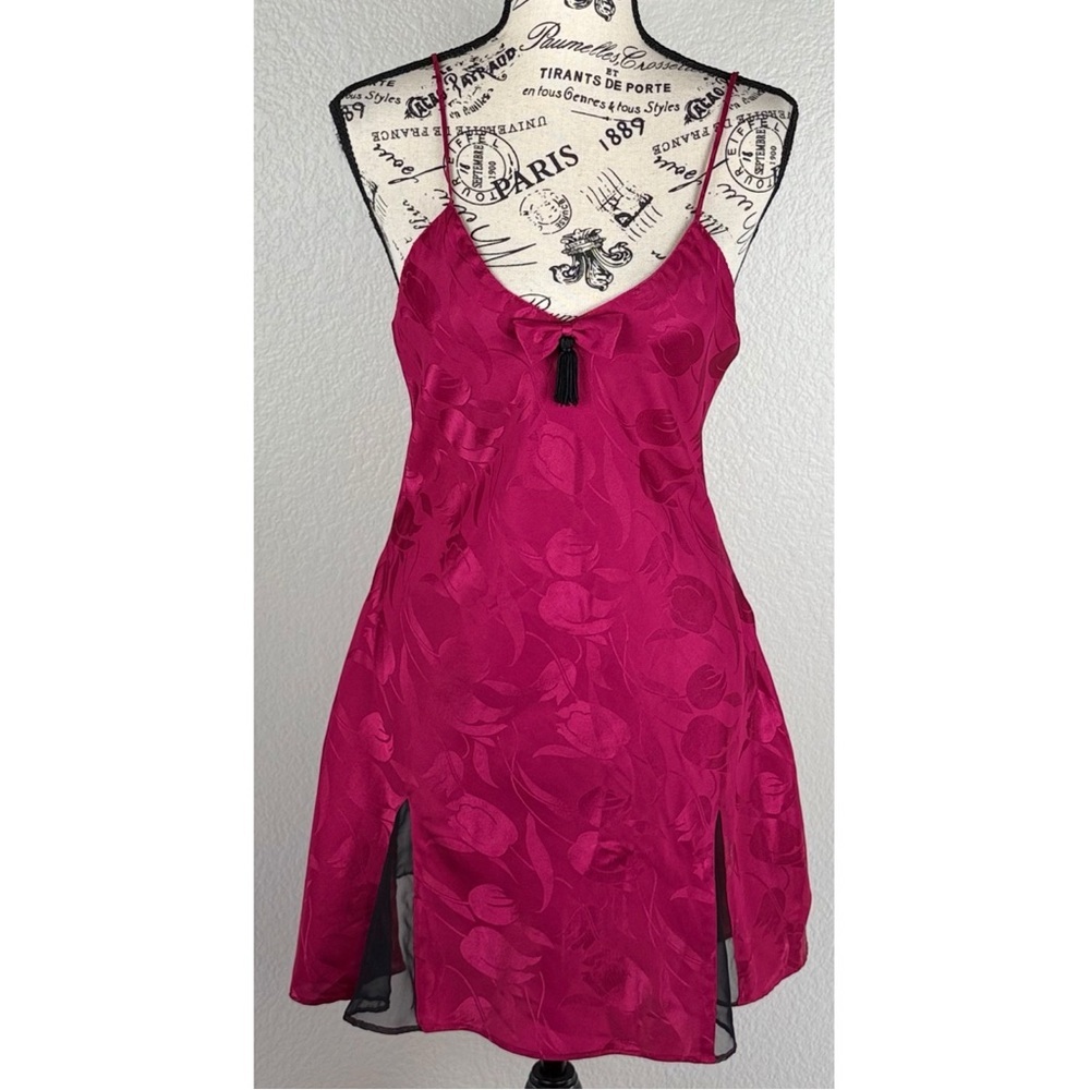 Victoria’s Secret Vintage Gold Label Lace Slip Nightgown Dres Magenta Small